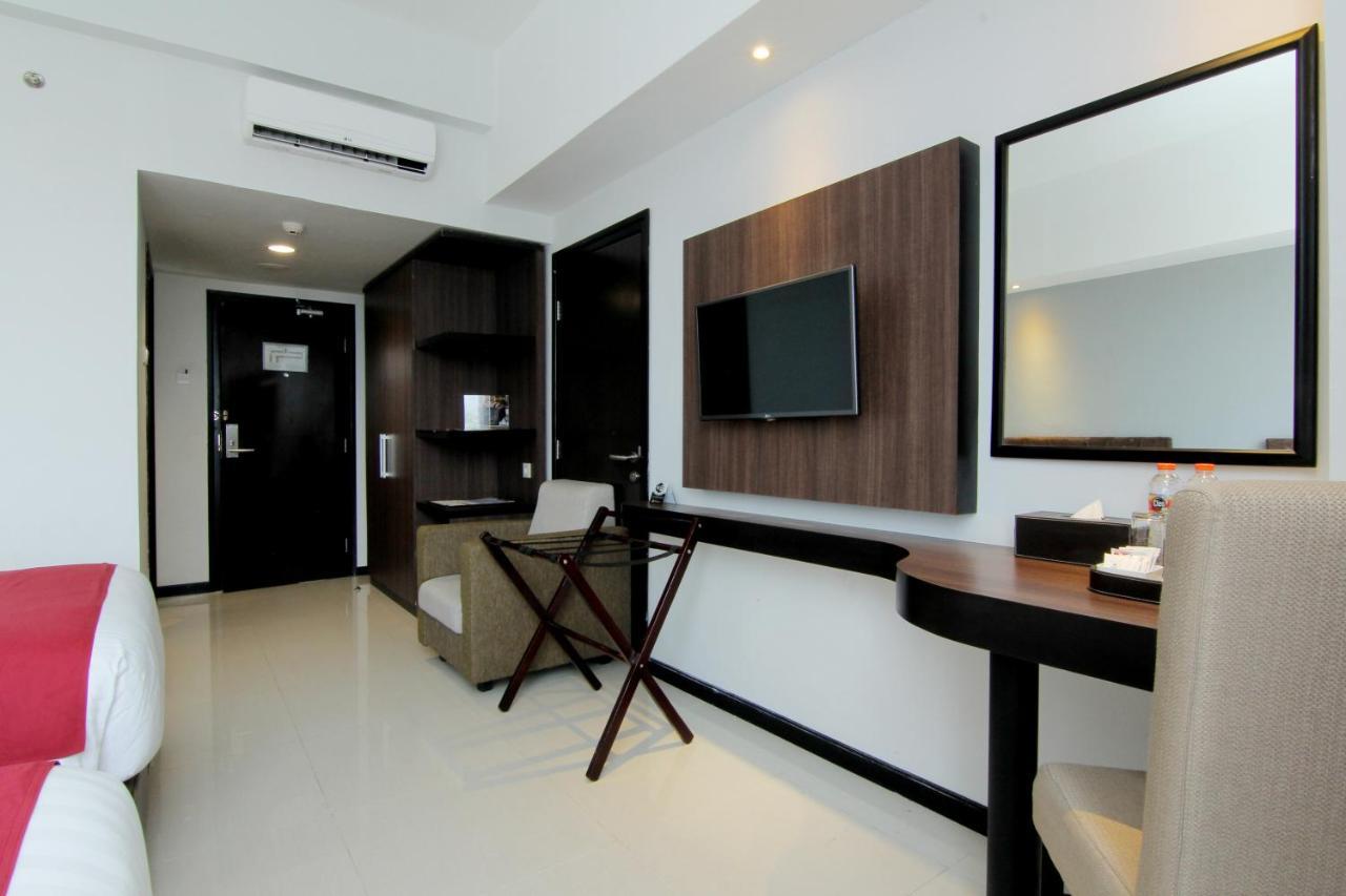 The Sun Hotel Madiun Exterior photo